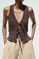 TOP EN MAILLE À VOLANTS