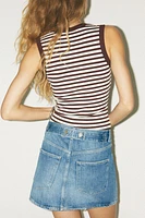 T-SHIRT DÉCOLLETÉ EN V