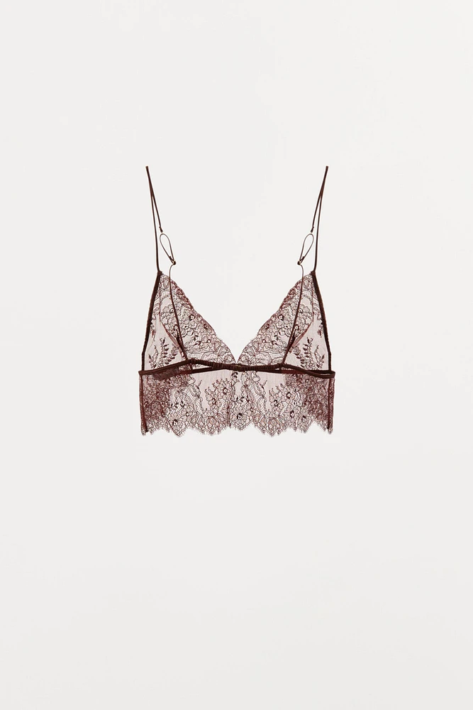 LACE TRIANGLE BRALETTE