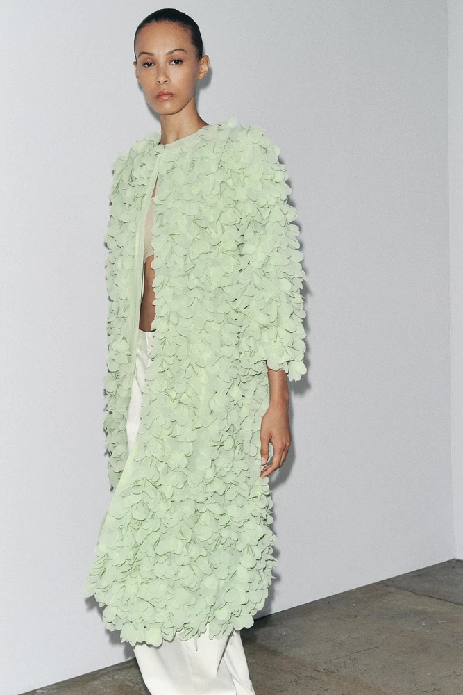 MANTEAU PÉTALES