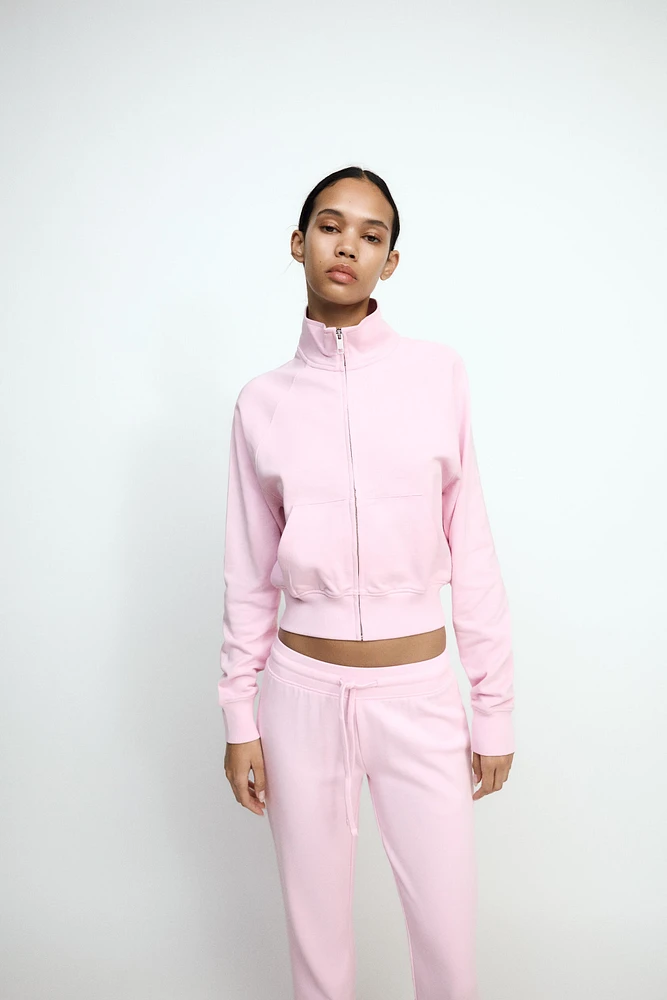 ZIP UP SWEATSHIRT