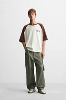 T-SHIRT COLOR BLOCK INSCRIPTIONS