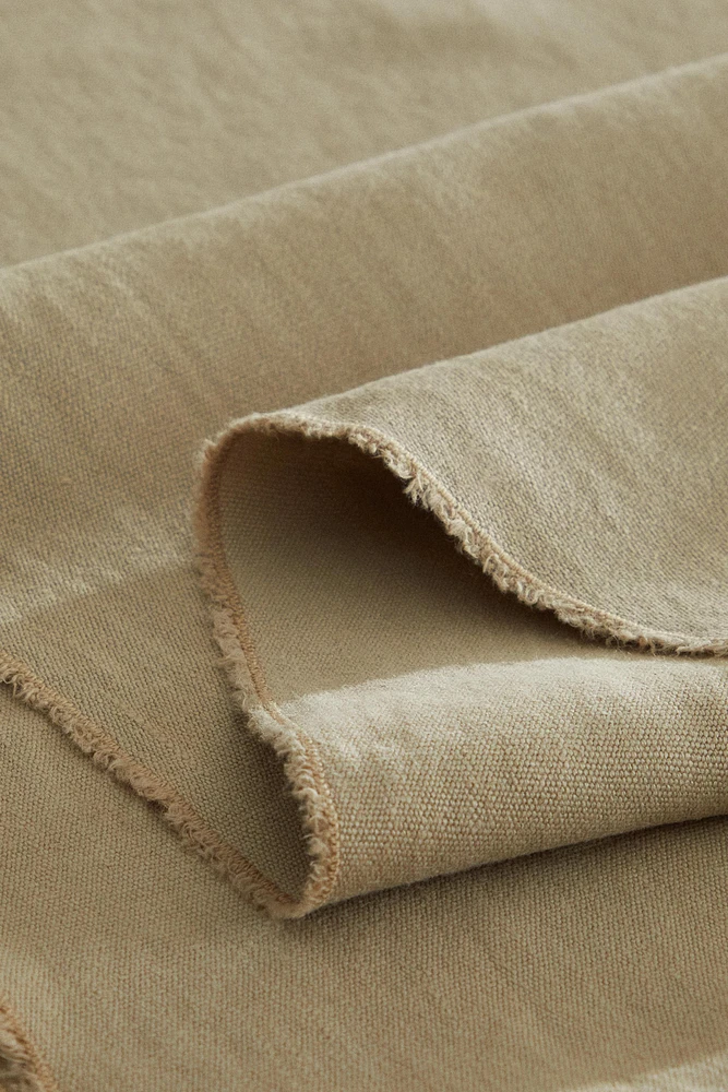 TABLE RUNNER 01