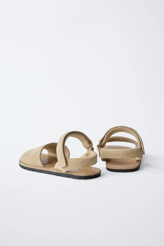 SANDALES EN CUIR