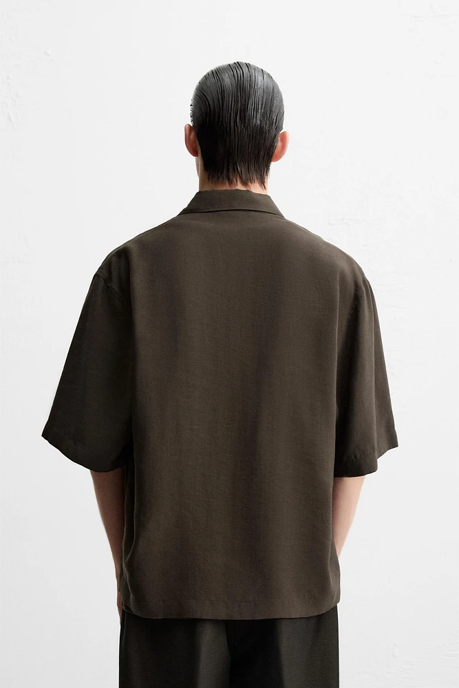 RELAXED FIT FLOWY SHIRT