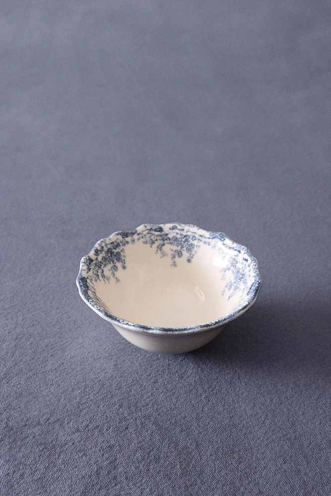 FLORAL EARTHENWARE SNACK BOWL