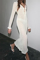 ROBE LONGUE EN MAILLE POINTELLE À VOLANTS