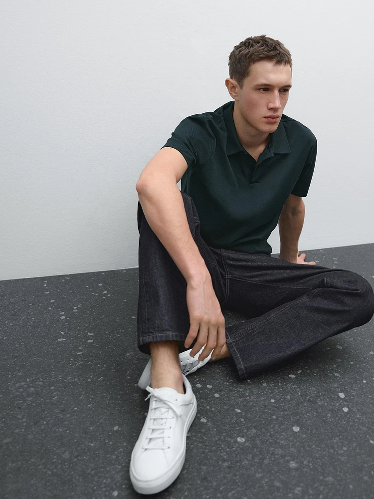100% cotton polo shirt with micro textured weave