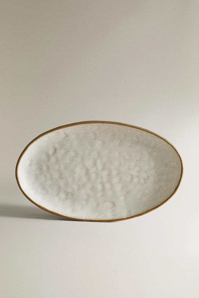 PLAT OVALE TEXTURÉ
