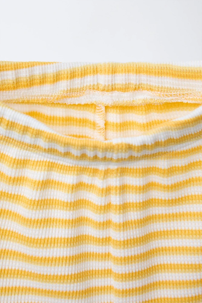 ENSEMBLE GAUFRÉ T-SHIRT ET BERMUDA RAYÉ