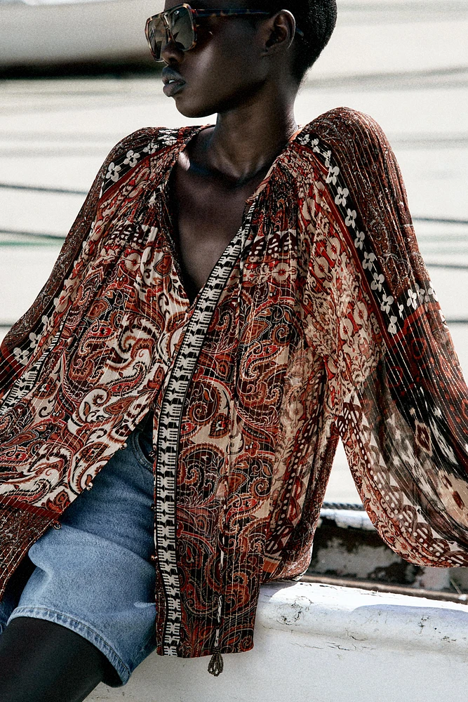 METALLIC THREAD PRINT BLOUSE