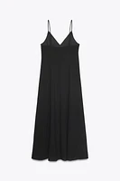 ROBE MIDI BRODÉE