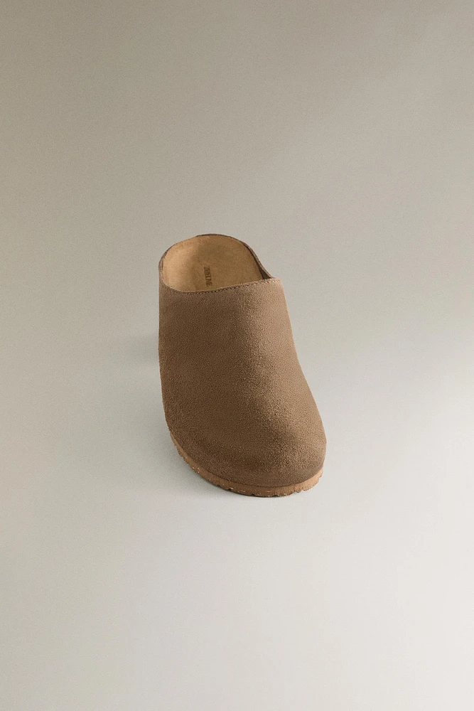 MINIMALIST LEATHER CLOGS