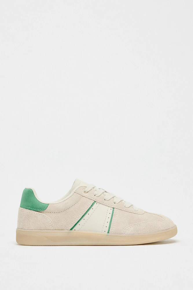 CONTRAST SNEAKERS
