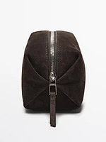 Trousse en croûte de cuir