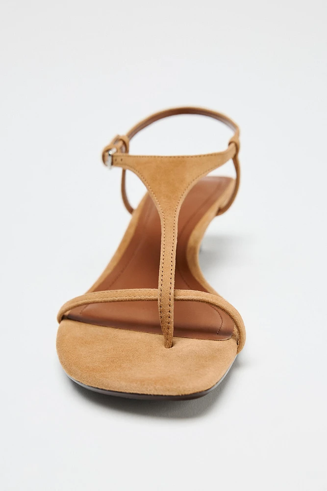 SANDALES À TALONS KITTEN EN DAIM
