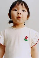 T-SHIRT APPLIQUÉ FLEUR