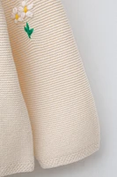 PULL EN MAILLE À MAILLES LINKS ET FLEURS BRODÉES