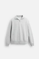 BASIC QUARTER ZIP SWEATSHIRT