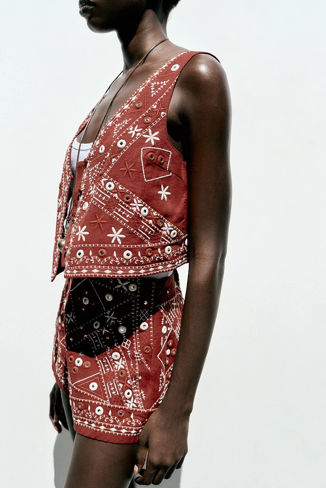 EMBROIDERED MIRROR VEST