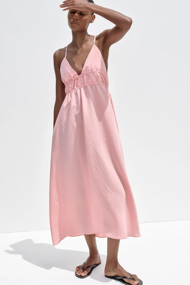 FLOWY MIDI DRESS