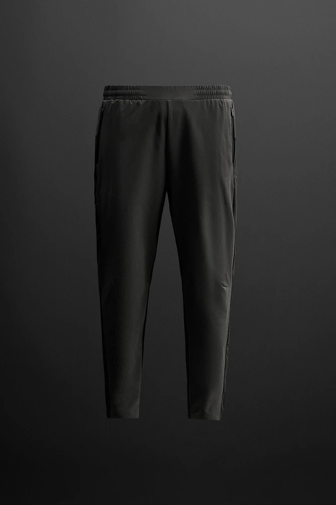 TECHNICAL TRAINING PANTS