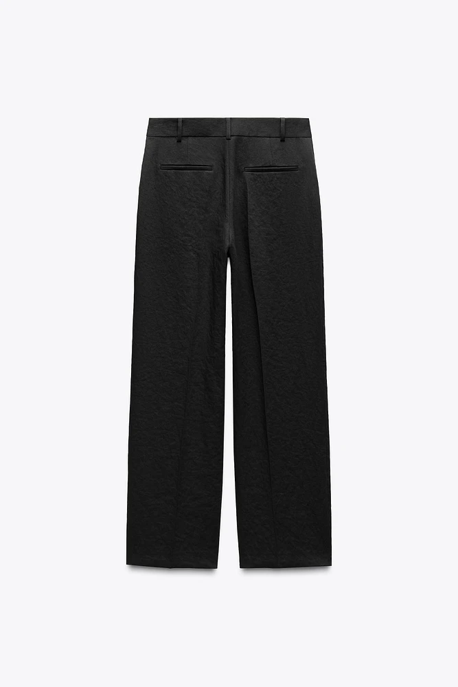 STRAIGHT CUT PLEATED PANTS