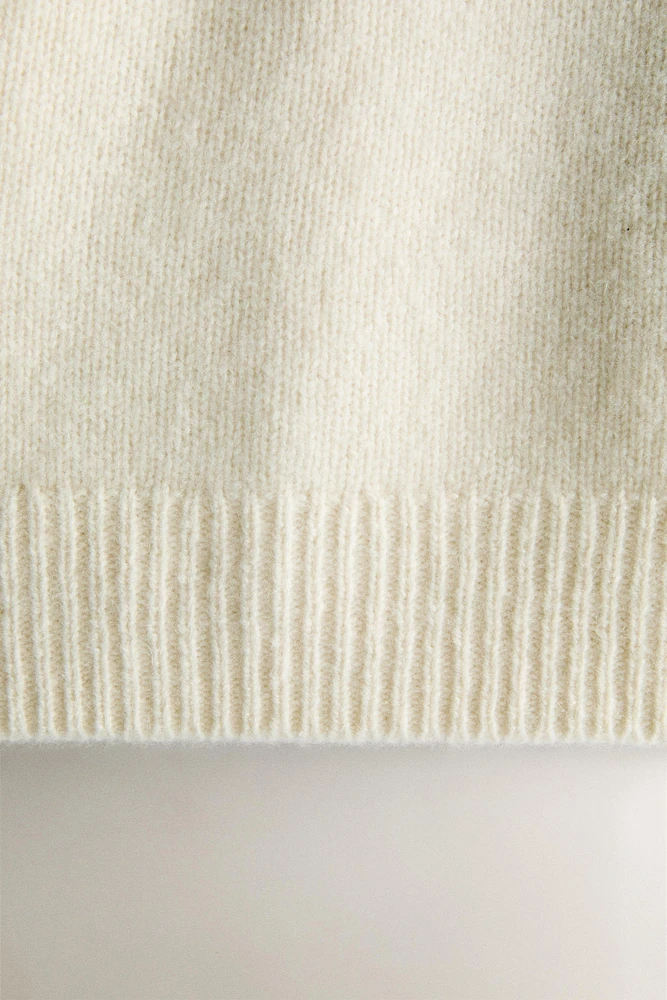 CASHMERE SWEATER