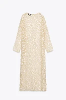 ROBE LONGUE À PAILLETTES