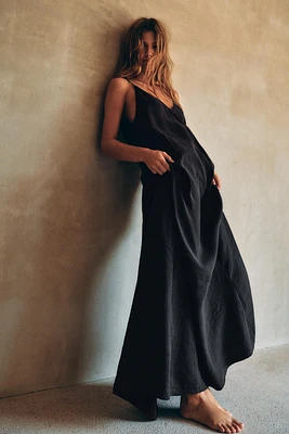 FLOWY MIDI DRESS
