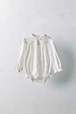 1-18 MONTHS/ LIMITED EDITION EMBROIDERED FLORAL POPLIN ROMPER