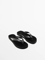 Flat leather sandals
