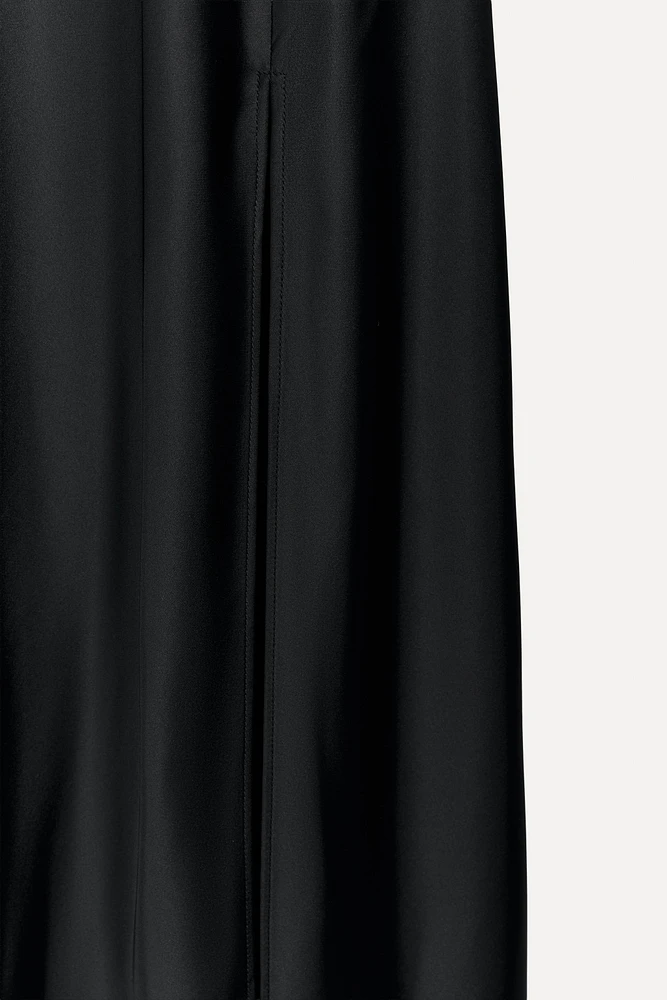 ROBE LONGUE SATINÉE 50E ANNIVERSAIRE