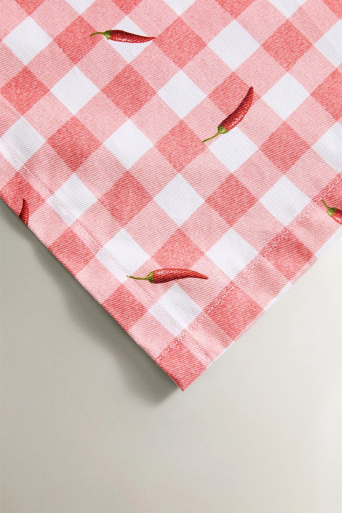 RESIN-COATED COTTON CHILI PEPPER TABLECLOTH