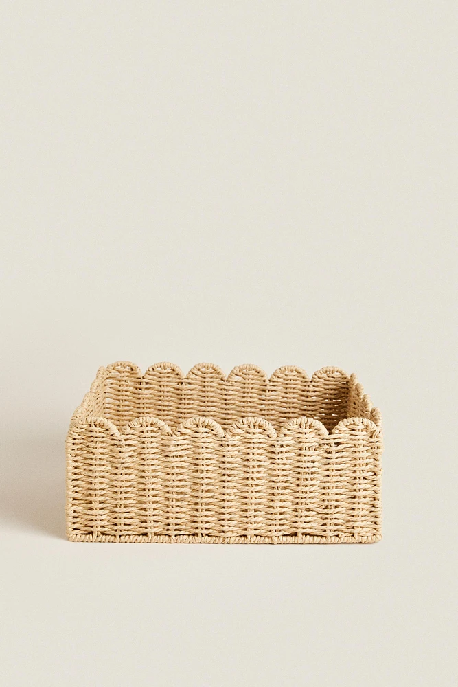 SCALLOPED BASKET