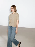 100% cotton lightweight T-shirt
