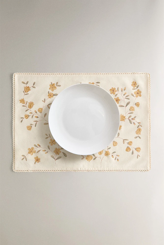 FLORAL PRINT PLACEMAT