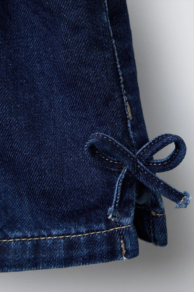SHORT EN DENIM AVEC NŒUDS
