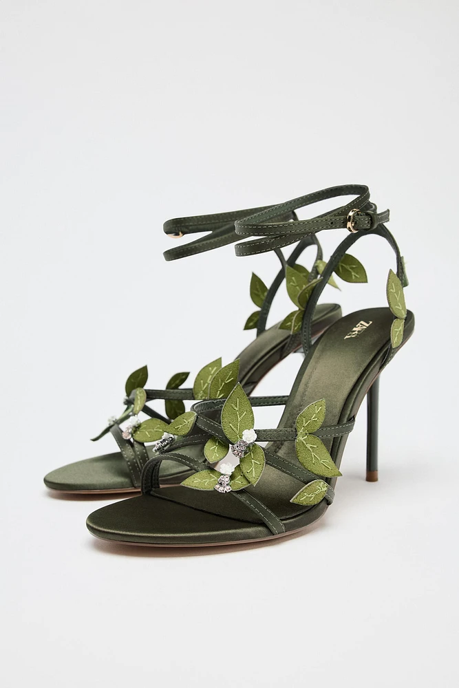 FLOWER HEELED SANDALS