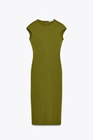 ROBE CINTRÉE EN CRÊPE