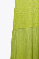 ROBE EN MAILLE MATIÈRES VARIÉES