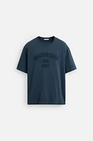 CAMBRIDGE© RAISED TEXT T-SHIRT