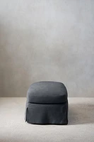 FOOTSTOOL 01