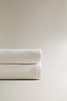 COUVRE-LIT BRODÉ