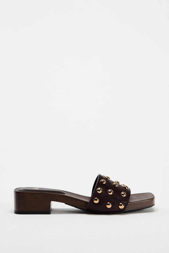 STUDDED LEATHER HEELED SANDALS