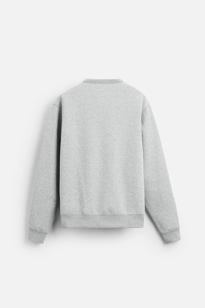 HEAVYWEIGHT CREW NECK SWEATSHIRT