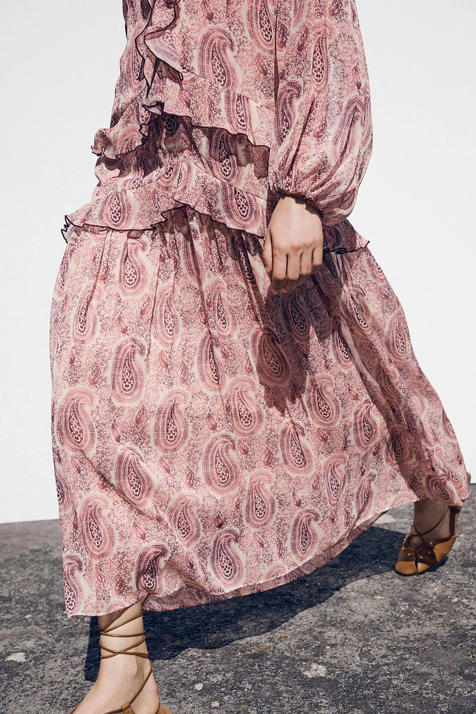 ROBE IMPRIMÉE À VOLANTS