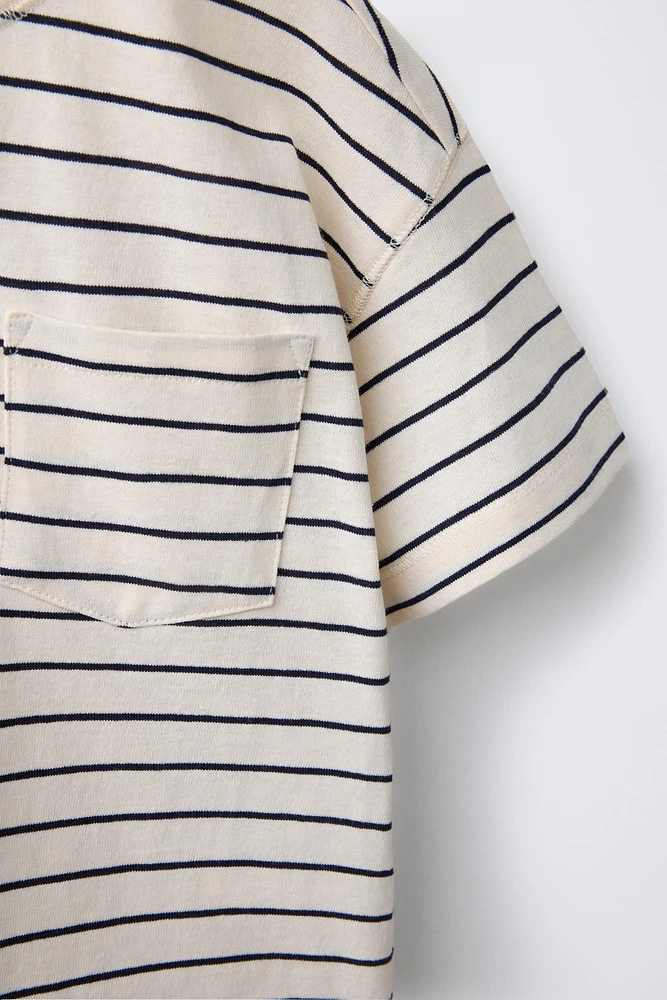T-SHIRT À RAYURES TISSÉES AVEC POCHE