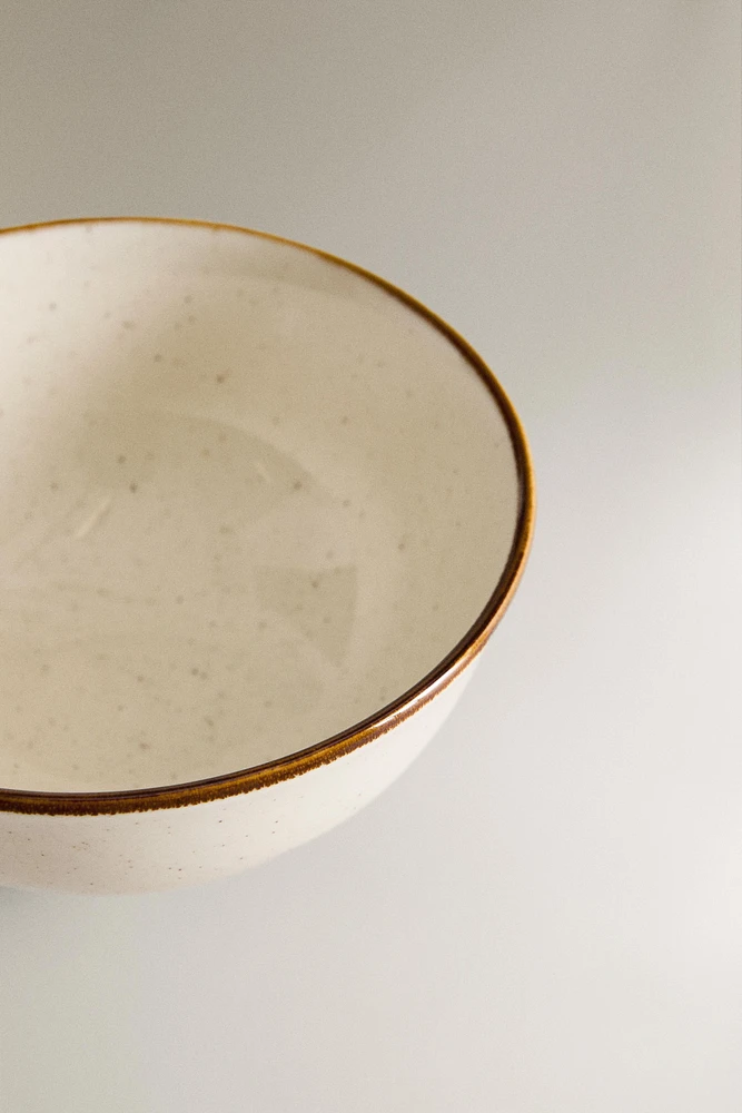 PORCELAIN MINI BOWL WITH ANTIQUE FINISH RIM