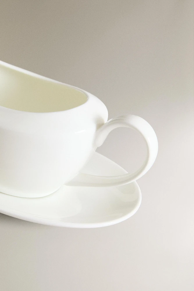 SOLID BONE CHINA GRAVY BOAT